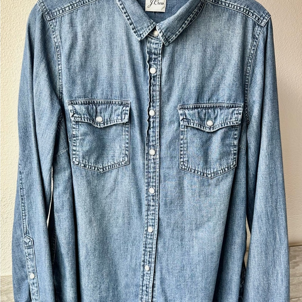 J. Crew Women’s Slim Fit Chambray Blue Denim Pearl Snap Western Shirt Sz L